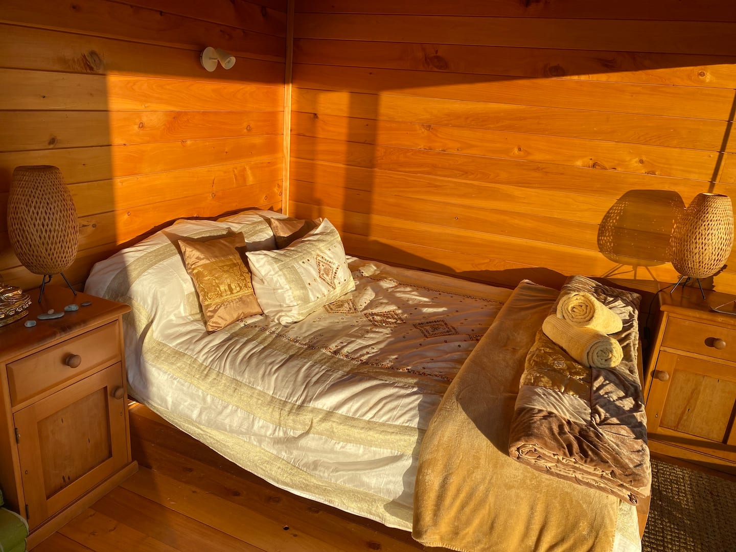 Wake Up To The Sound Of The Ocean 1