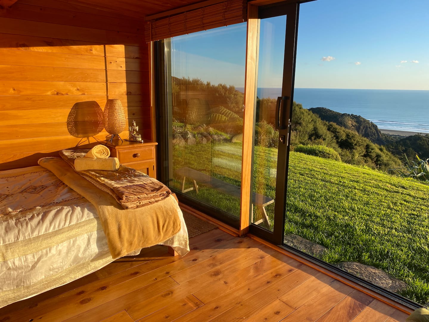 Wake Up To The Sound Of The Ocean 3