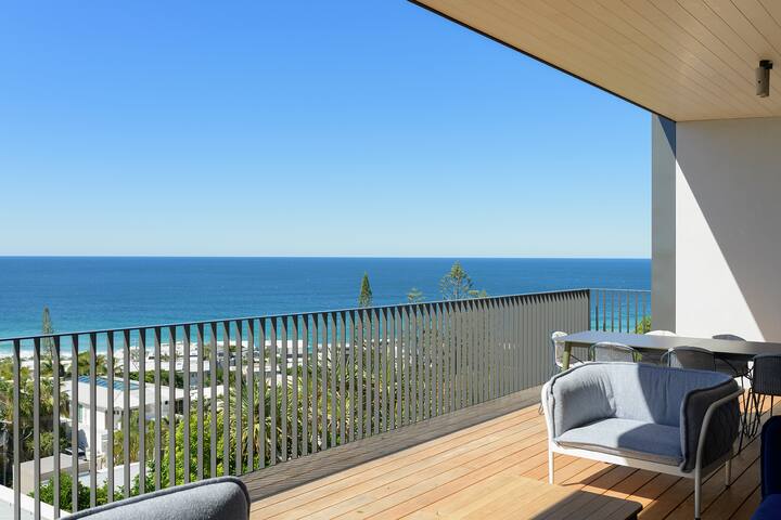 Eagles Nest – 400m to beach, heated pool, sea view gallery image 3