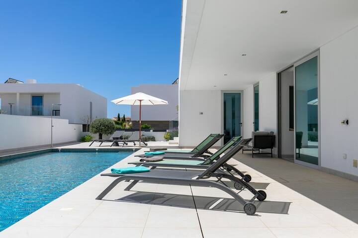 Algarve Retreats managed Airbnb listing 1