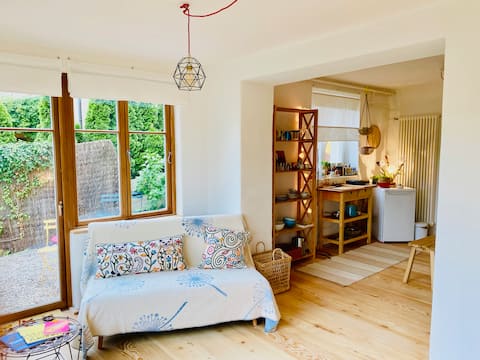 Popular Airbnb listing: Villa Kunterbunt in Bodenseekreis