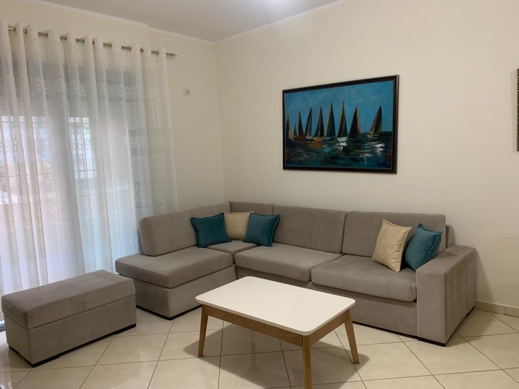 Listing 910606936836925458