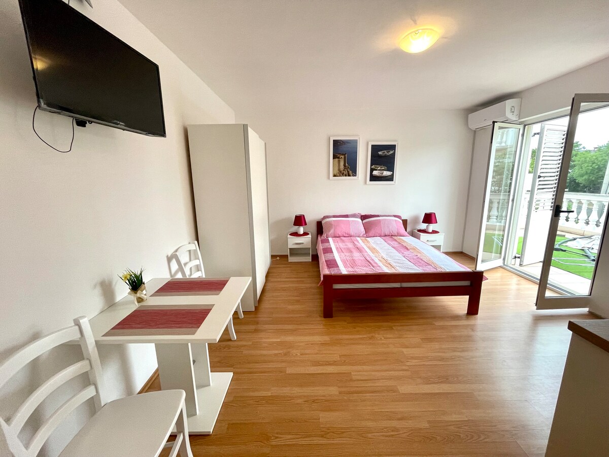 Studio apartment Julie 4