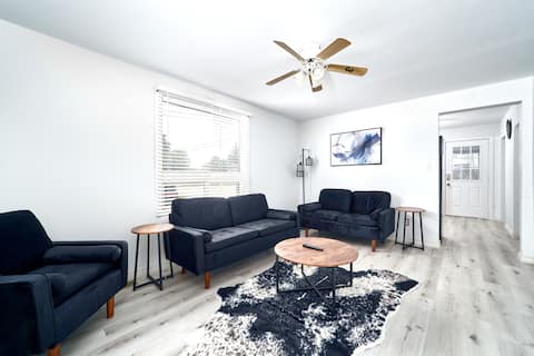 Popular Airbnb listing: Centrally located 3BDRM home in CityCore! in City Centre