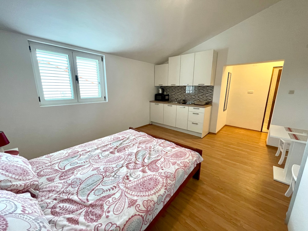 Studio apartment Julie 8
