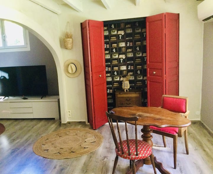 Delightful Apartment/House, Close to Castle