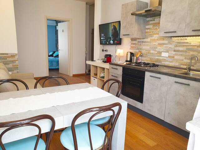 3Bdrm/3Baths BariBello Apartment gallery image 4