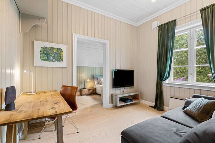 Vakker sveitservilla med hage og flere uteplasser. gallery image 5