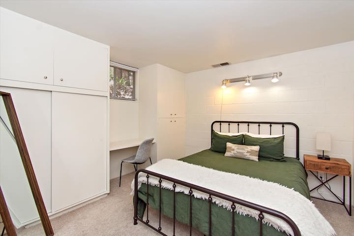 Chambre 1 au niveau inférieur