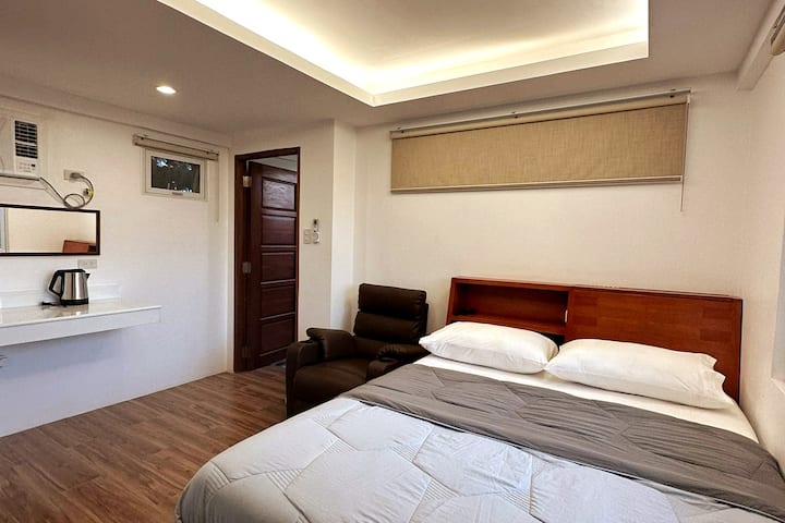 VILLA 2ND FLOOR ROOM
