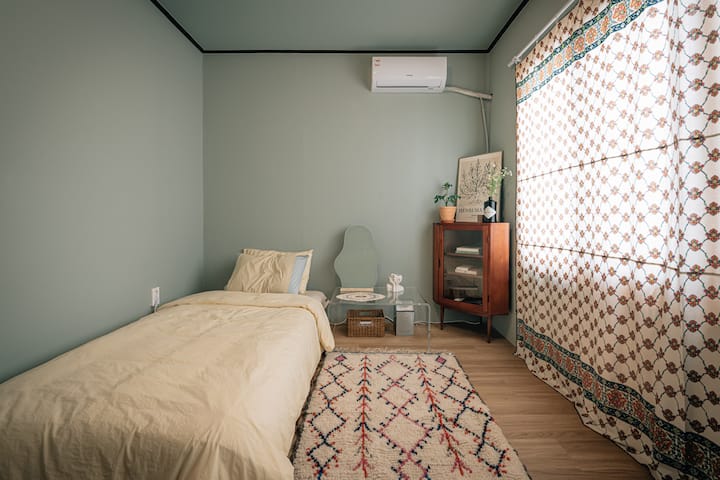 1 คนต่อห้อง 1 ห้อง