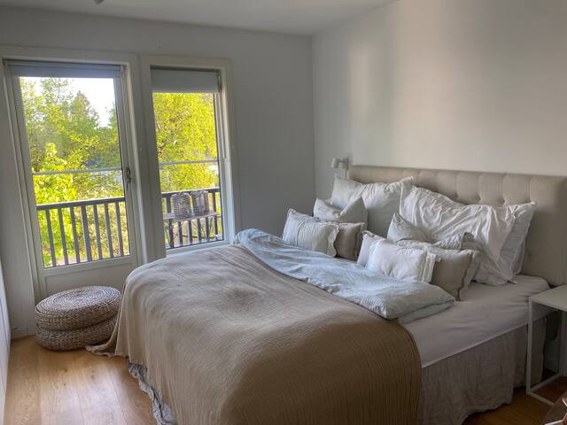 Flott, sentralt hjem med hage. gallery image 2