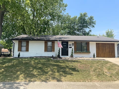 Fun Pool home In Huber Heights