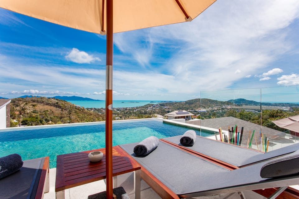 A six-bedroom villa above Bophut, Bophut, Koh Samui, Thailand, photo 1 of 10