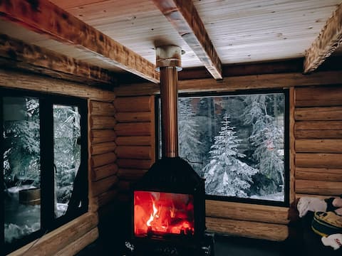 Hut In Hatsvali