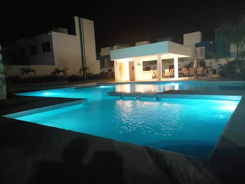 Successful Airbnb property: Spacious house with a pool in San Clemente De Lima