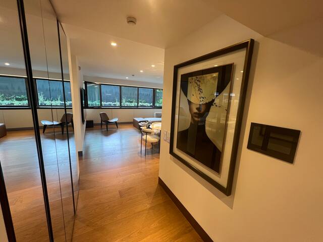 The Ritz Carlton residence,2 bed,like 5star hotel gallery image 3