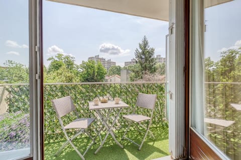 Sublime Studio/Metro 4 to 500 meters /JO 2024/PARIS