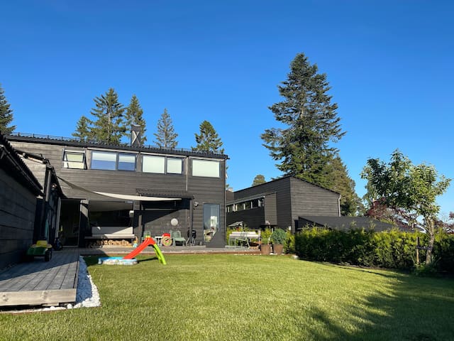 Atrium house next to Oslomarka