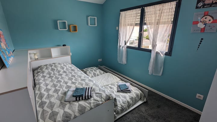 Спална соба 2 со единечен кревет и кревет на извлекување