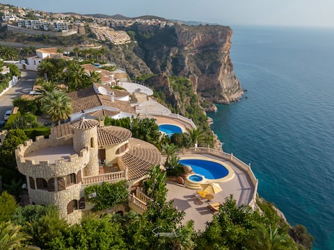 Casa Foxcliff - Your Private Cliffside Castle