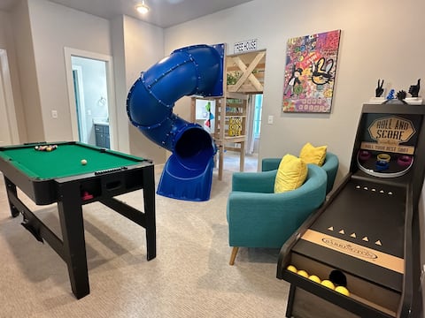 Carlton Landing-Gameroom & Indoor Treehouse Slps13