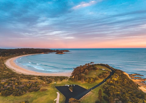 Home by the beach - dog friendly