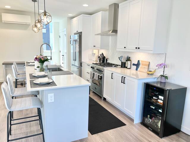 Magnificent family-friendly 3BR in Magnolia! gallery image 3