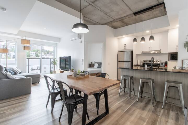 Panorama Penthouse: Free Parking, Roof Top, Gym gallery image 4