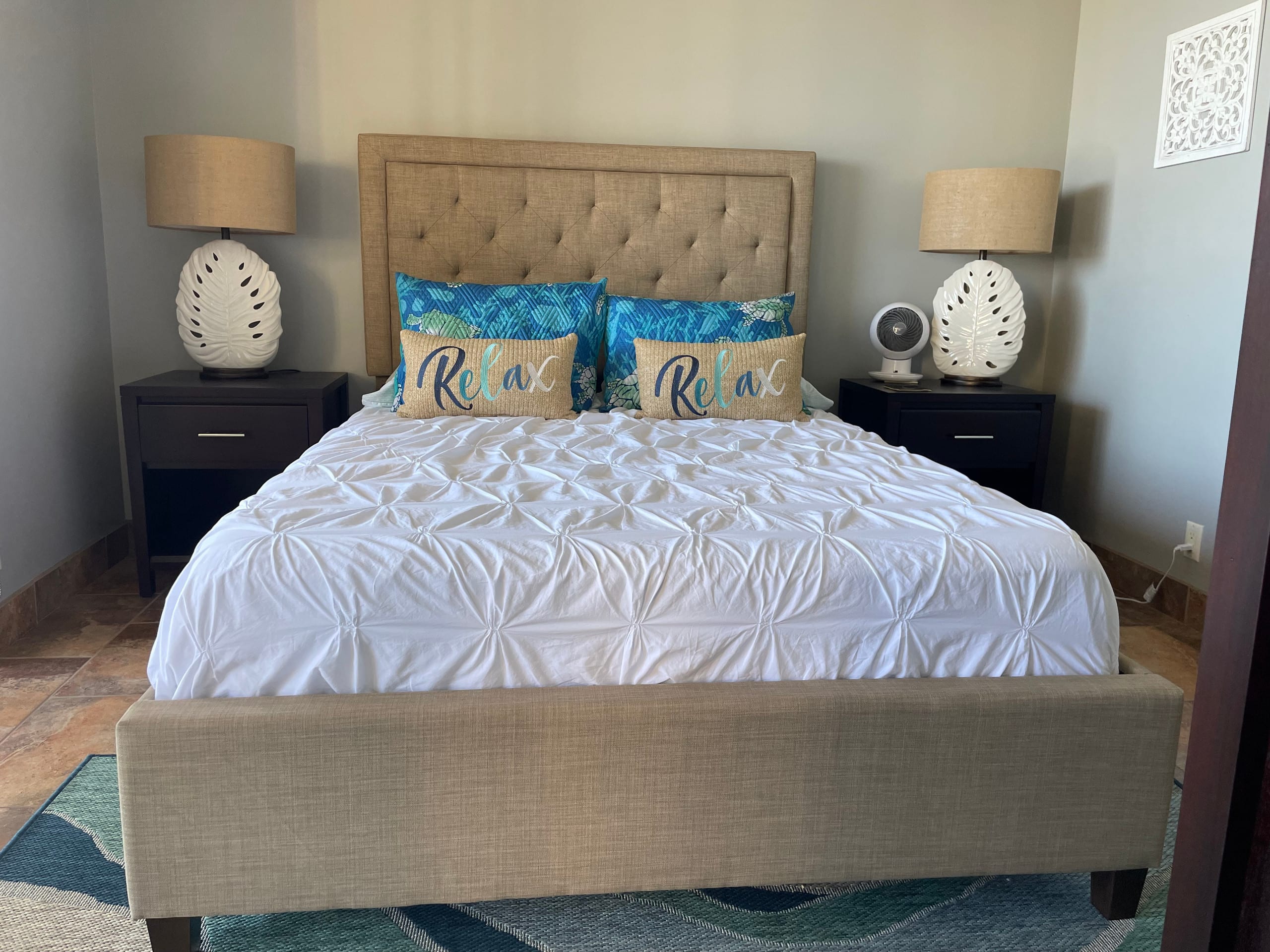 Condo in Lahaina · ★4.79 · 2 bedrooms · 2 beds · 2 shared baths - Image 4
