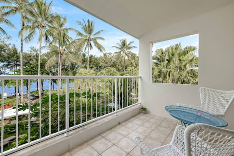 Popular Airbnb listing: Chrissy's Cozy Cove in Palm Cove