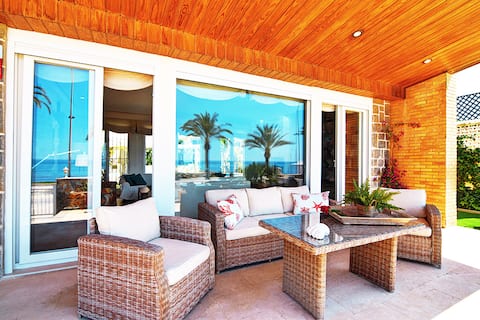 1st Line Villa & Private Pool