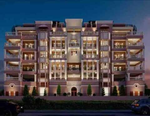Luxury Apartment with Pool & Gym | by Platform 357