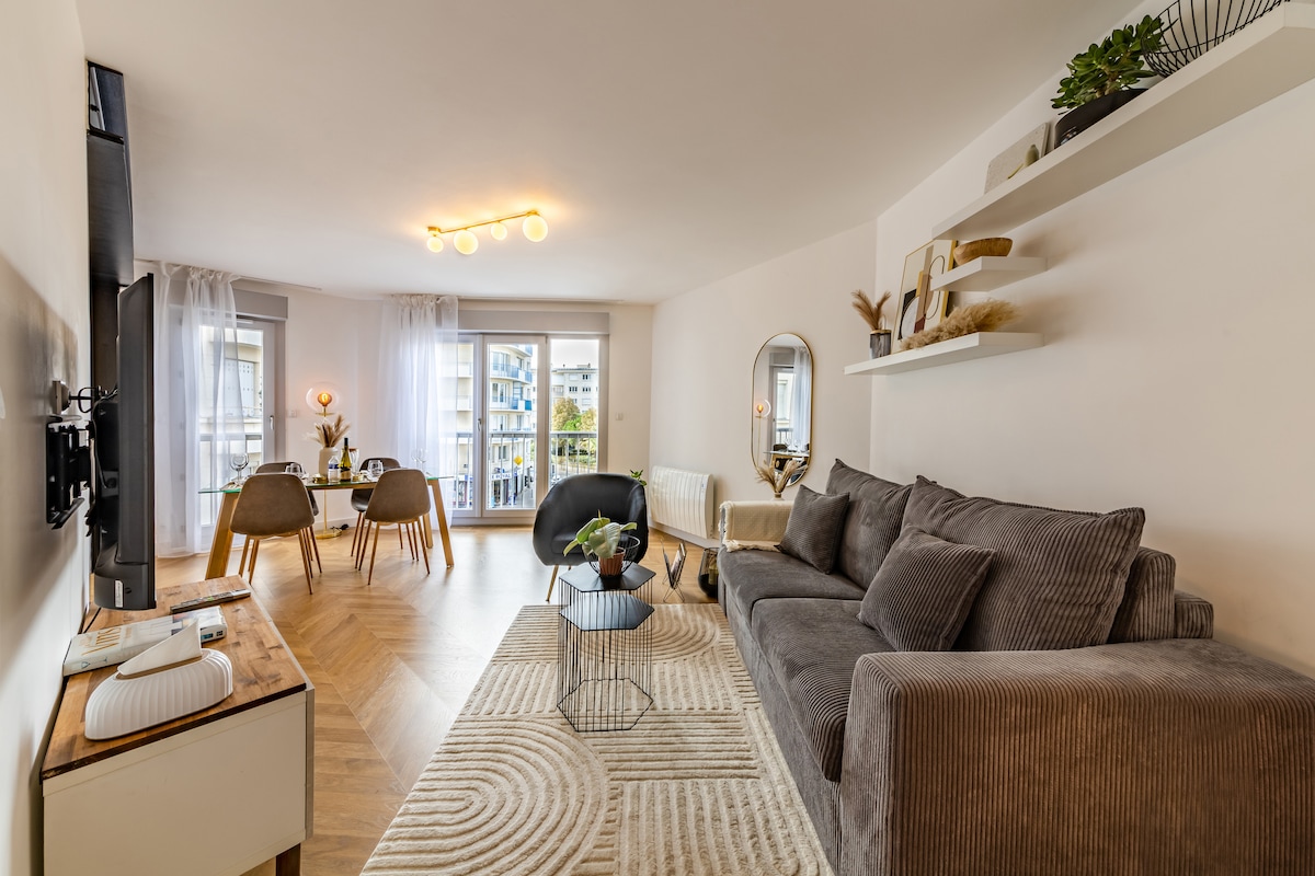 Top Airbnb: City Center - Standing & Comfort - 4p - 55m2 in Nantes
