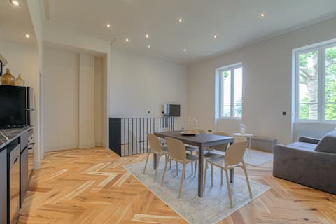 Superb duplex with parking, Tour-de-Salvagny