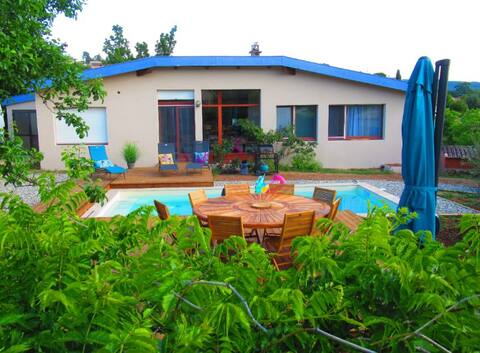 Single-storey house 300m from the center of Les Vans