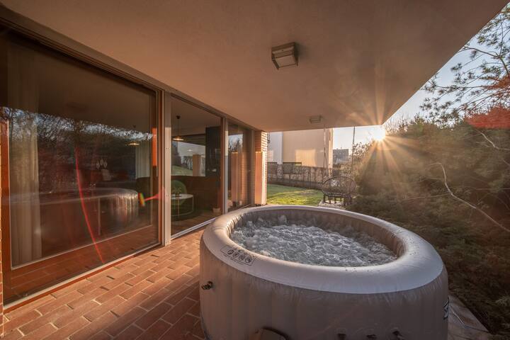 Stylish Ap in modern villa with whirlpool&terrace gallery image 2