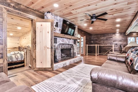 Newly Renovated Home and Cottage on Squirrel Lake!