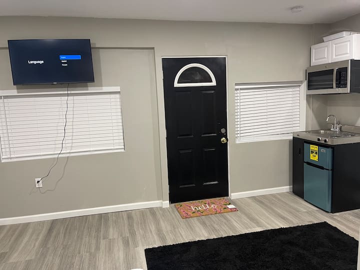 A Beautiful Studio All Inclusive - Allentown, PA