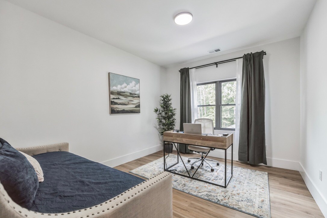 Bureau avec lit de jour et lit gigogne