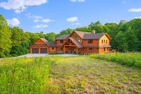 Golden Acres-Sleeps 26-Theater-Pond-Bocce-40 acres