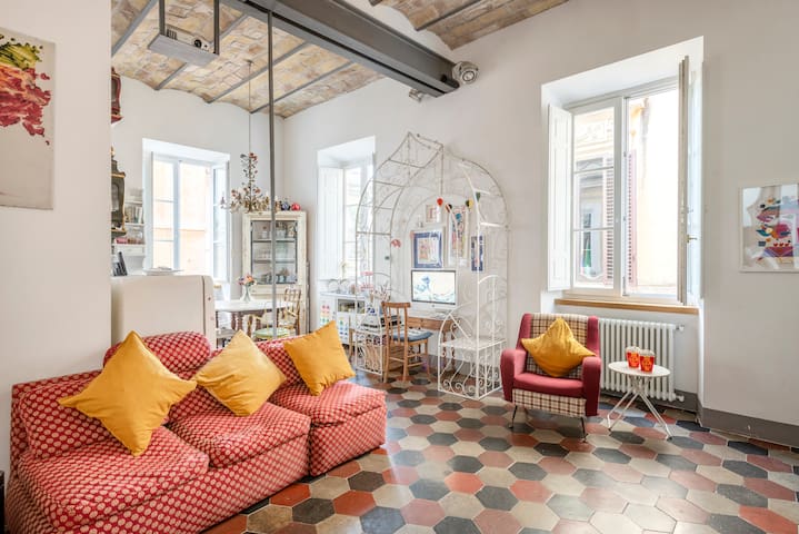 Rainbow luxury apartment Rome