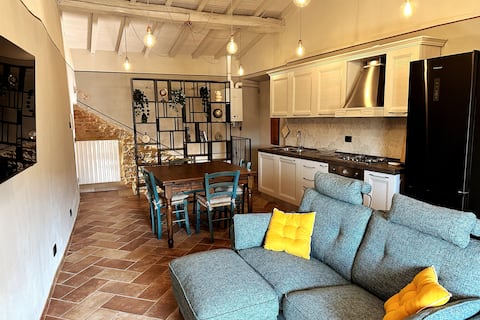 Top Airbnb: Residenza Le Mura a Montescudaio