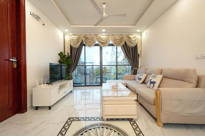 Stan br. 2 (stan s tri spavaće sobe) / Dnevni boravak 2/3