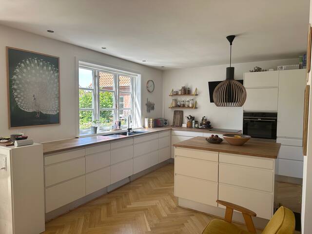 Beautiful house close to beach gallery image 4