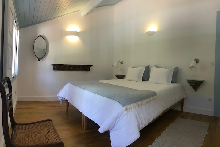 Dormitorio de arriba.
