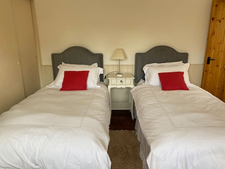 Dhomë gjumi binjake 