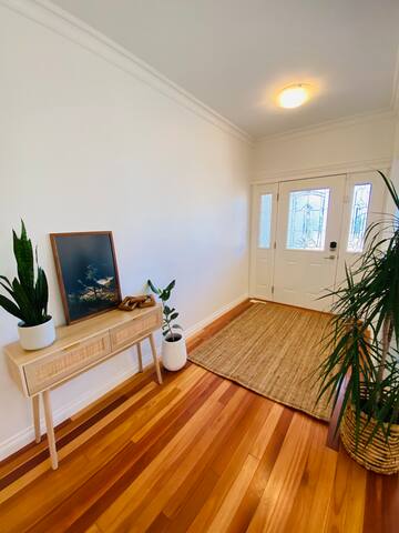 The Beach Bluffs (with AC!) gallery image 2