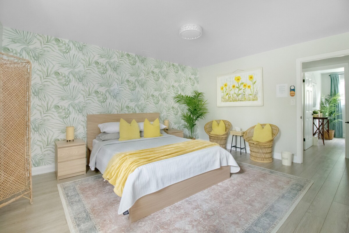 Chumba cha kulala #1 (Chumba kikuu cha kulala - kitanda aina ya queen)