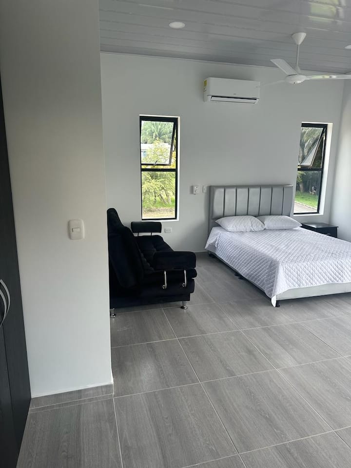 Todas las habitaciones con ventilador de techo y opción de Aire acondicionado por un costo adicional 